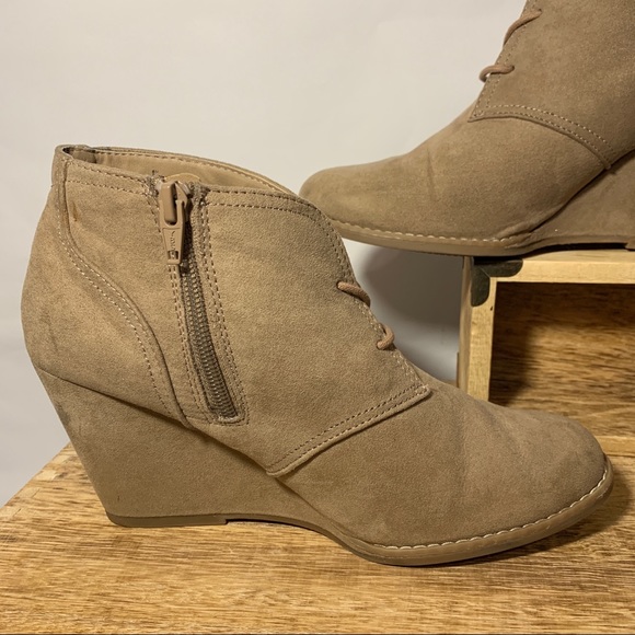 Universal Thread Bessie Taupe Bootie - Picture 6 of 11